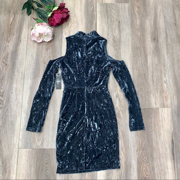 ✅ CLEARANCE Lulus A Little Crush Velvet Cold Shoulder Long Sleeve Dress - Picture 4 of 6